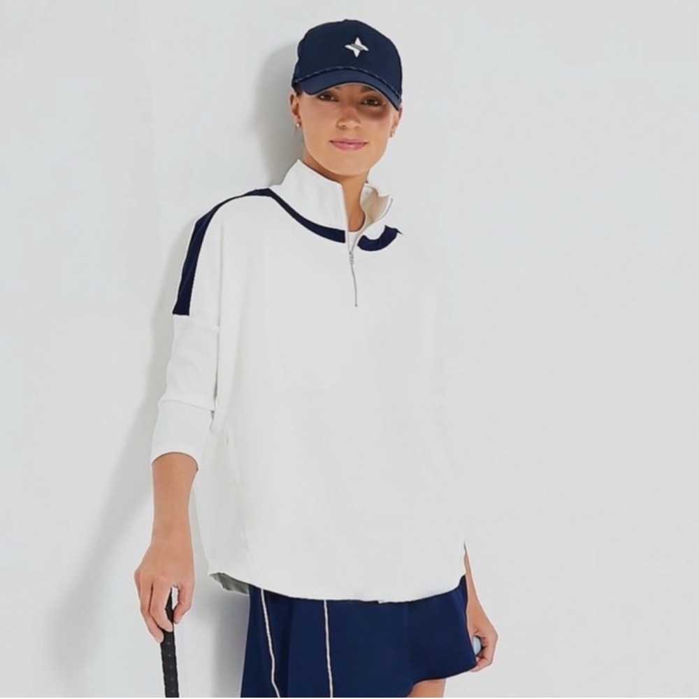 Tuckernuck White and Navy Quarter-Zip Pullover - M/L